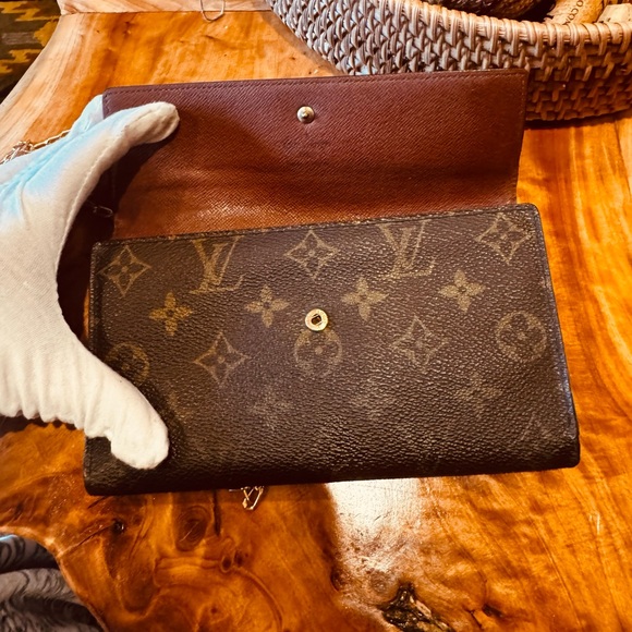 Louis Vuitton monogram vintage international long wallet - Picture 8 of 17